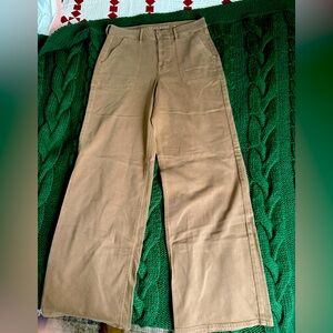 American Eagle chino